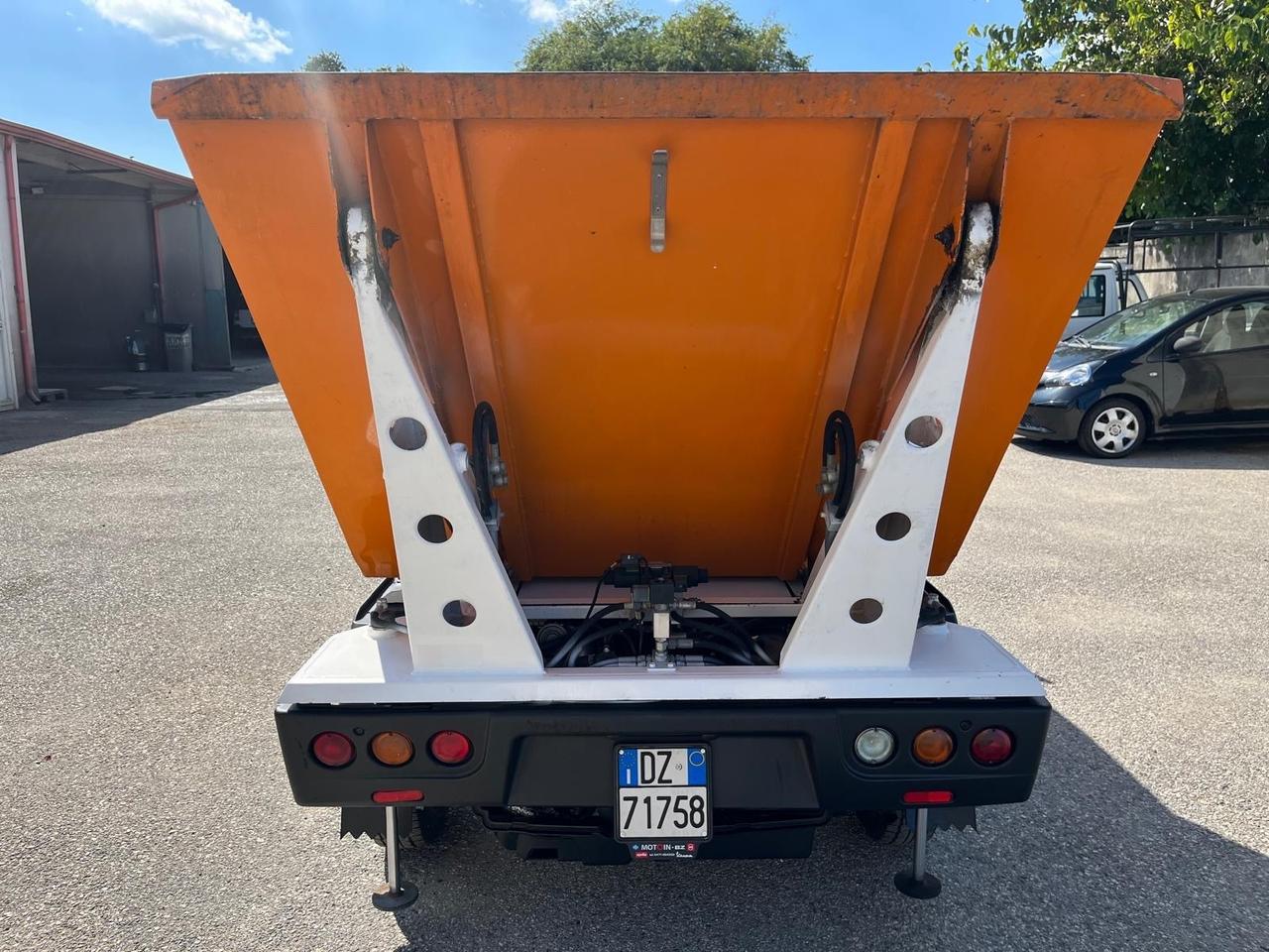 Piaggio quargo con vasca/rib.-700 cc- Diesel -2014