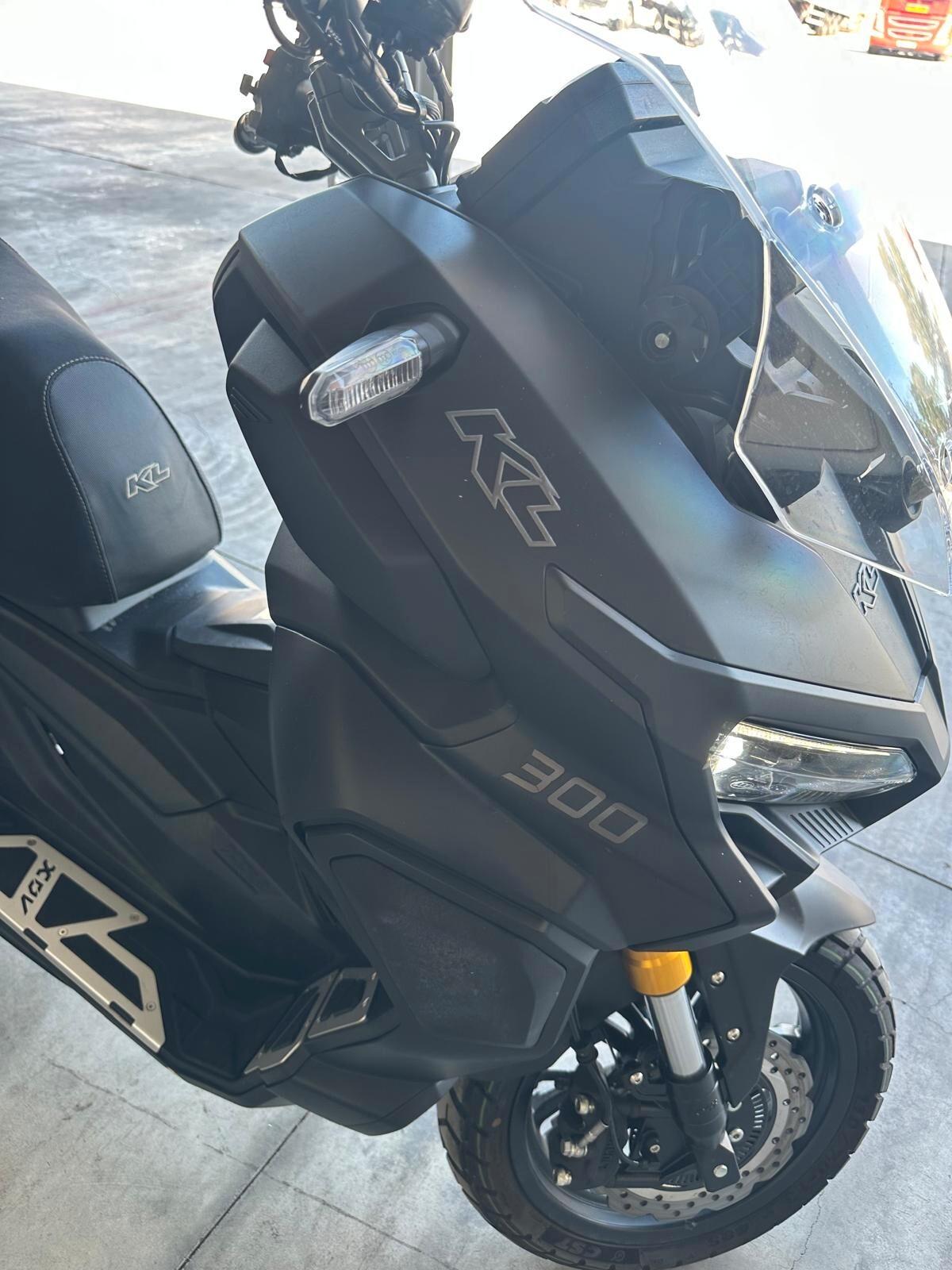 KL Brera X 300 – 2024 – 2.595 km – Pari al nuovo