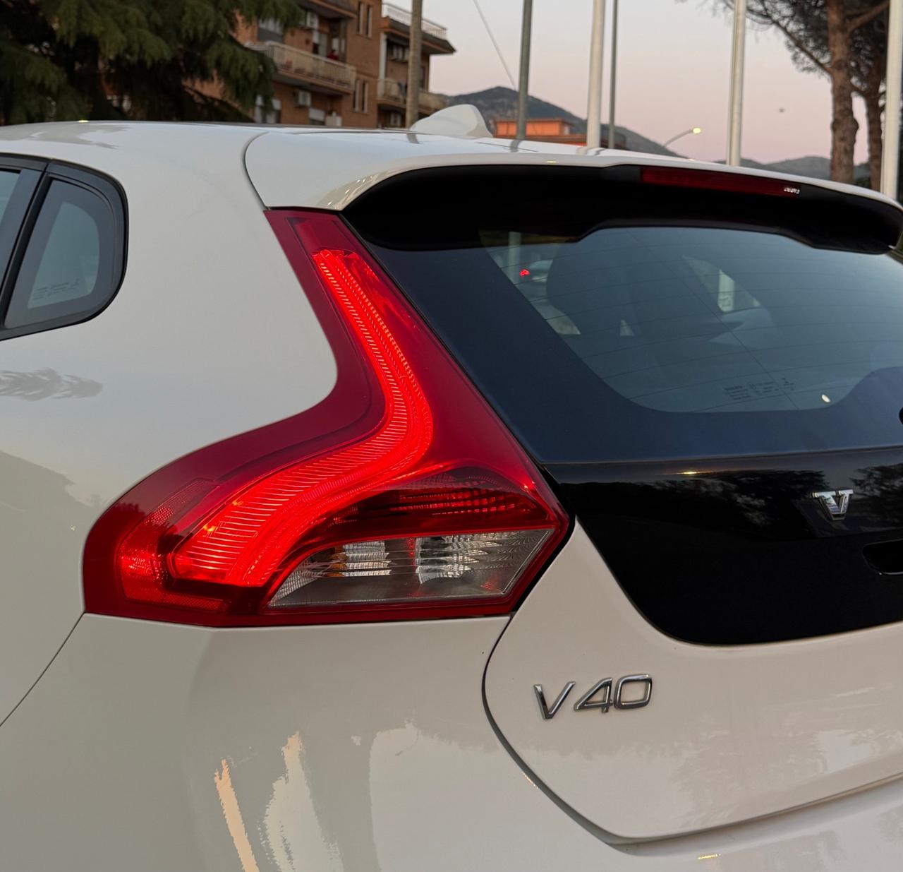 Volvo V40 D2 1.6
