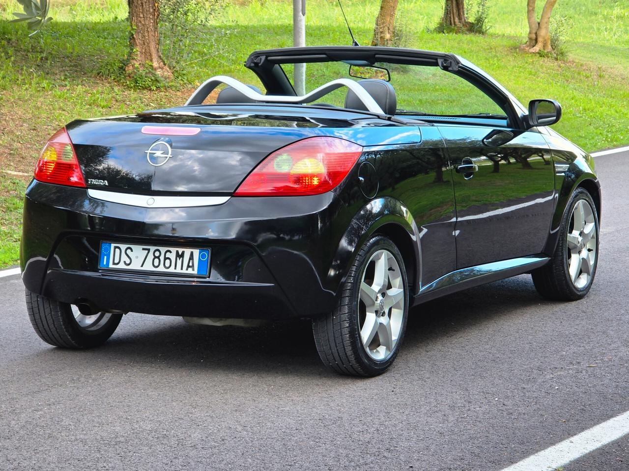 Opel Tigra TwinTop 1.4 16V Sport