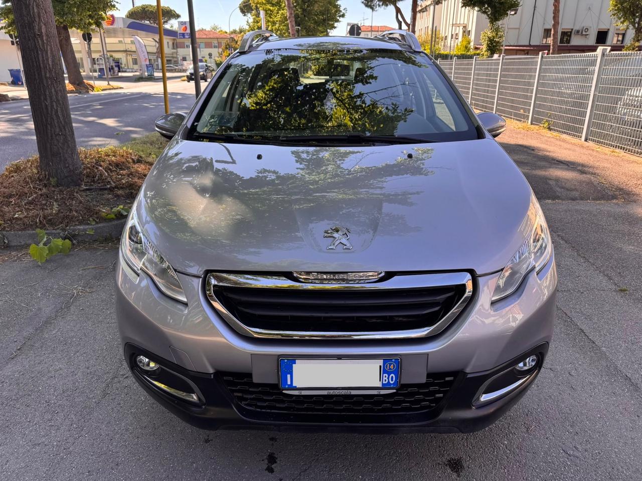 Peugeot 2008 1.2 82CV neopaten garanzia 12 mesi