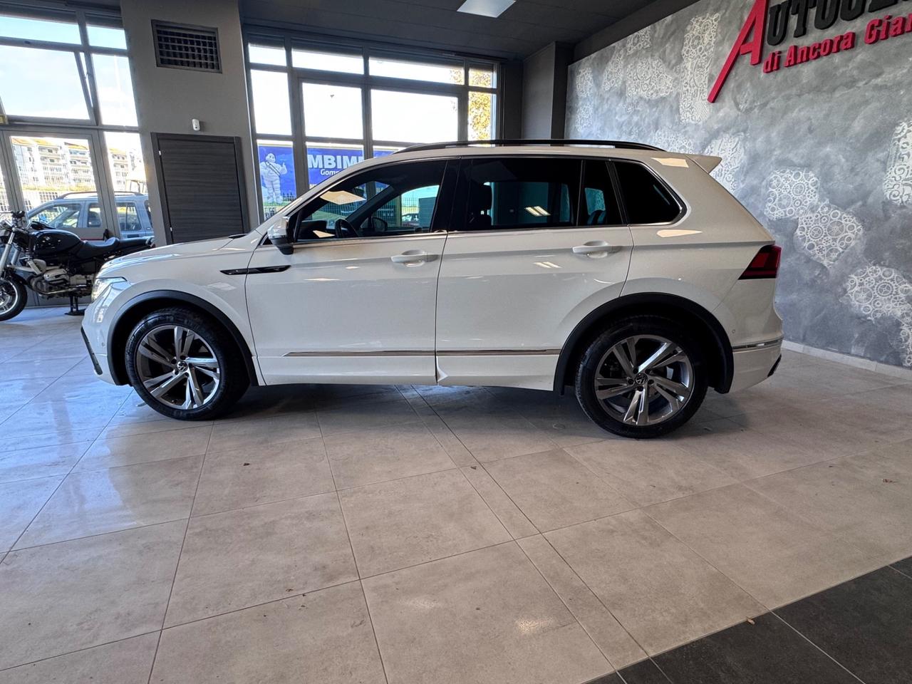 VOLKSWAGEN TIGUAN MY2023 2.0 TDI DSG RLINE