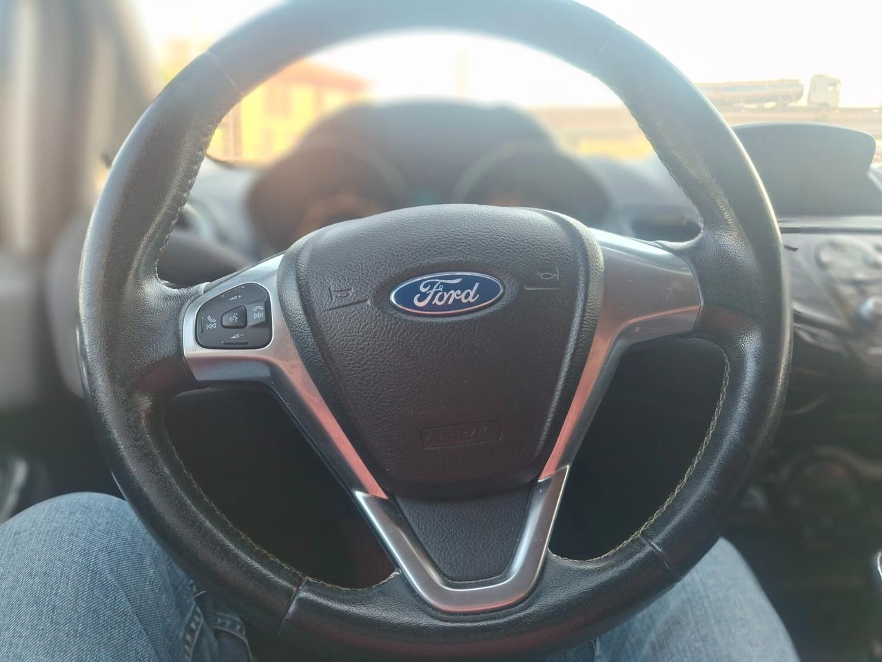Ford Fiesta 1.5 TDCi 75CV 5 porte Titanium