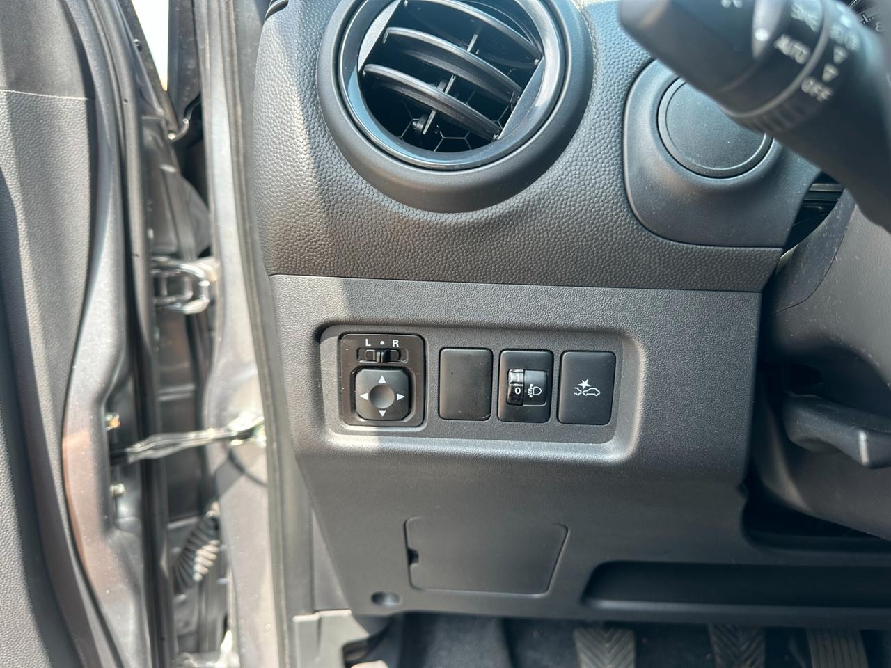 Mitsubishi Space Star Space Star 1.2 Invite Radio