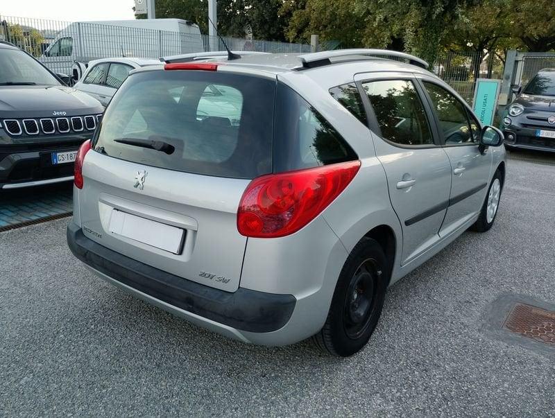 Peugeot 207 207 5p 1.4 8v X-Line eco-Gpl FL