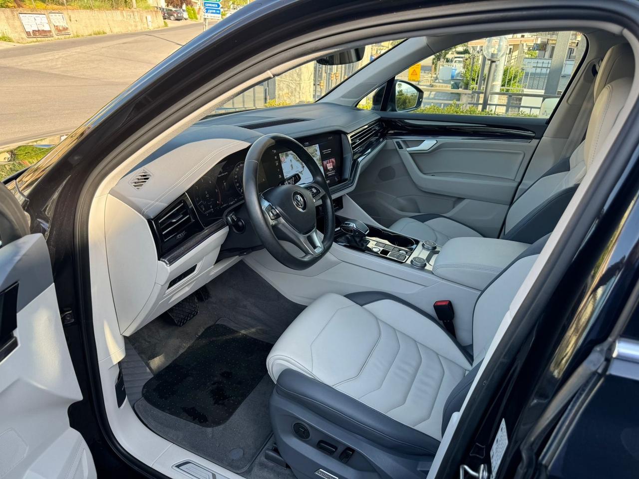 Volkswagen Touareg 3.0 V6 TDI SCR Advanced