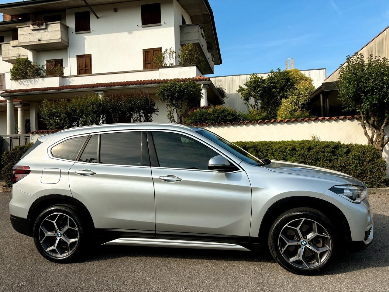 BMW X1 2.0D aut. 4x4-Pelle,Navi,Camera-FULL-2018