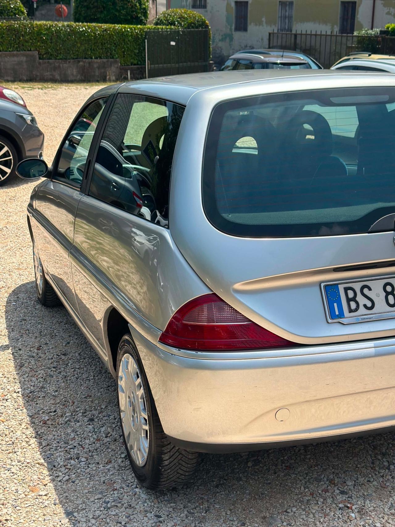 Lancia YPSILON 1.2 KMCERT NEOPAT