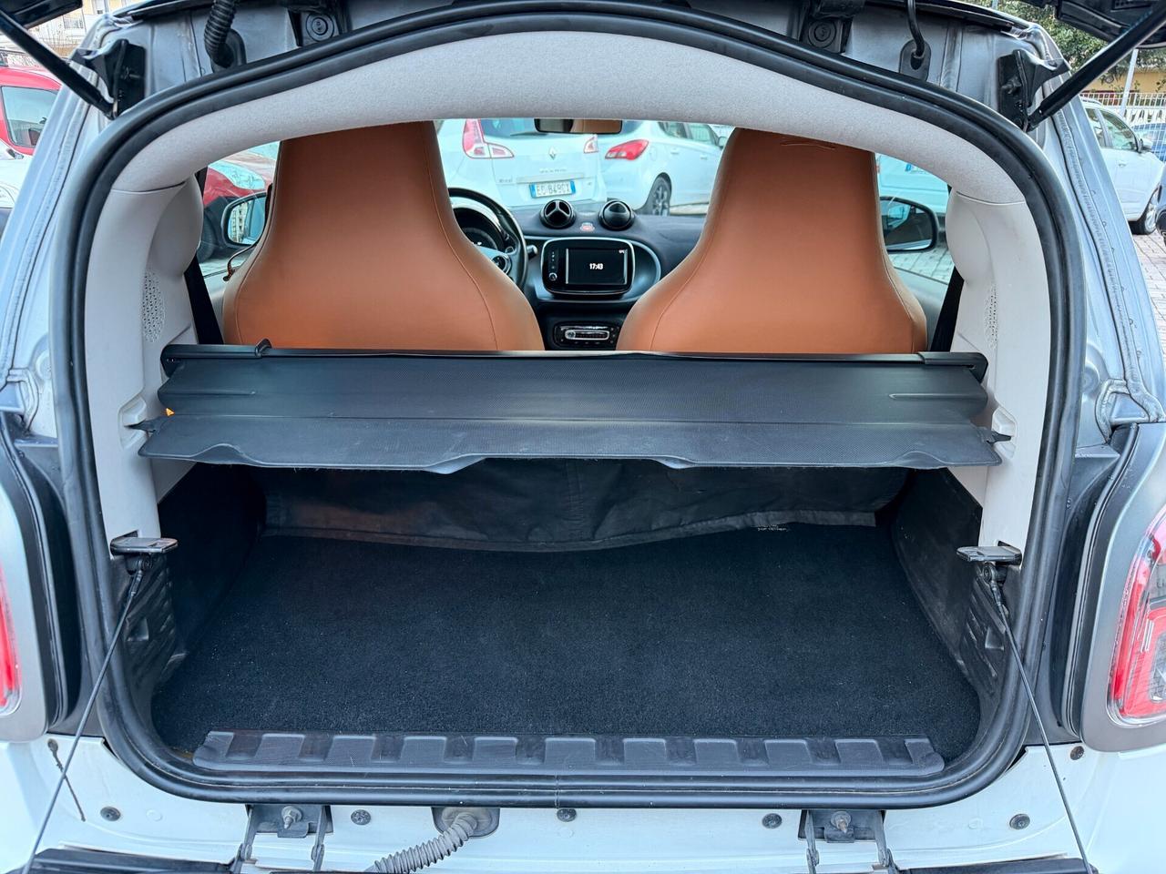 Smart ForTwo 90 0.9 Turbo twinamic Coffeelounge