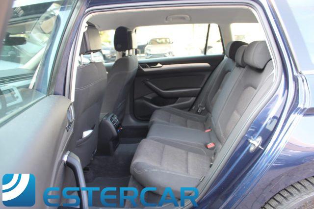 VOLKSWAGEN Passat Variant 1.6 TDI DSG Comfortline