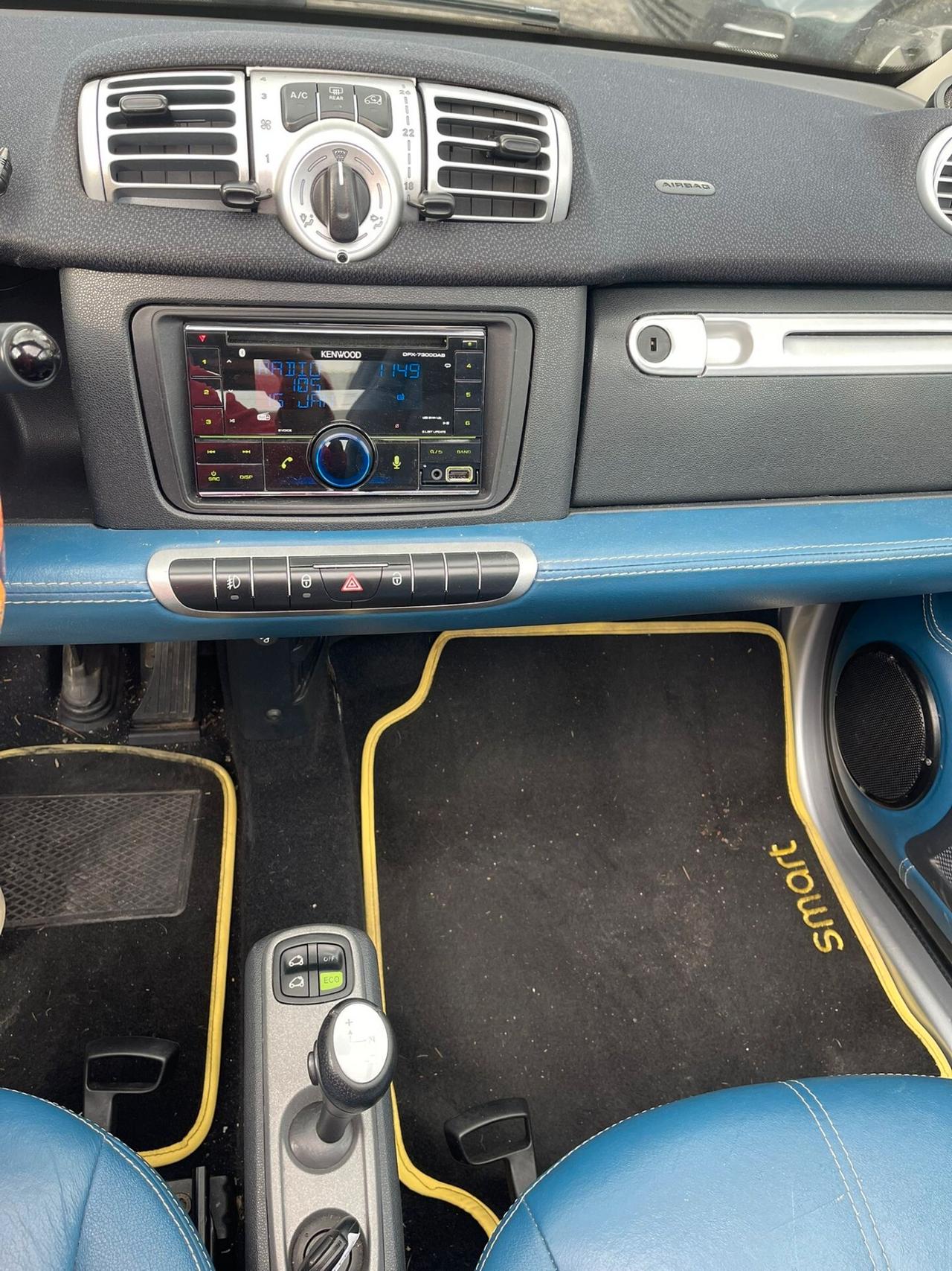 Smart ForTwo 1000 52 kW MHD cabrio passion