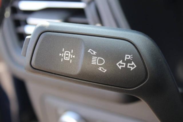 Ford Kuga 2.0 ST-Line 2wd 120cv AUTO con Navi e CarPlay