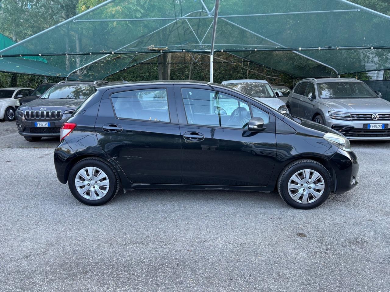Toyota Yaris 1.0 5 porte Lounge OK NEOPATENTATI