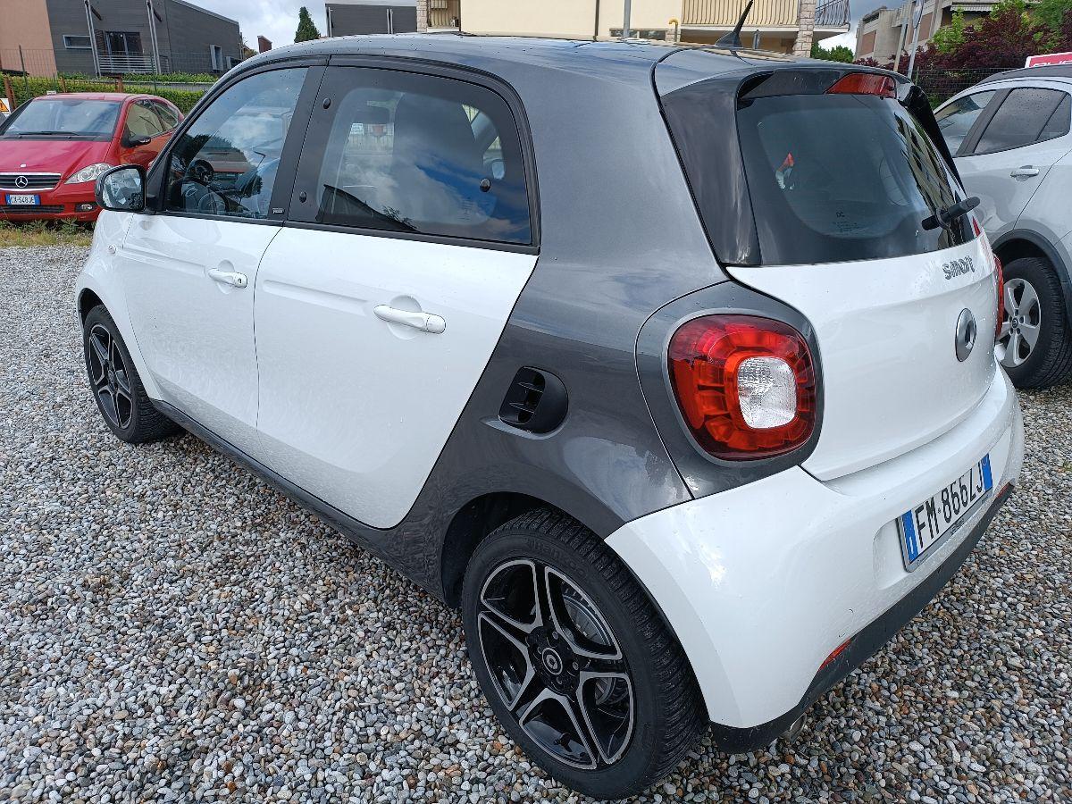 - Forfour - 70 1.0 Passion CAMBIO AUTOM.