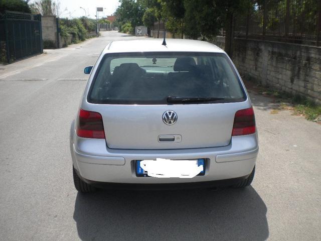 VOLKSWAGEN Golf 1.6 16V cat 5 porte Comfortline