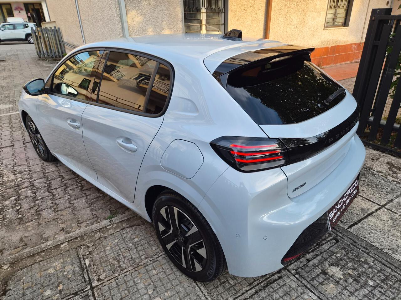 Peugeot 208 1.2 PURETECH ALLURE FULL OPTIONAL
