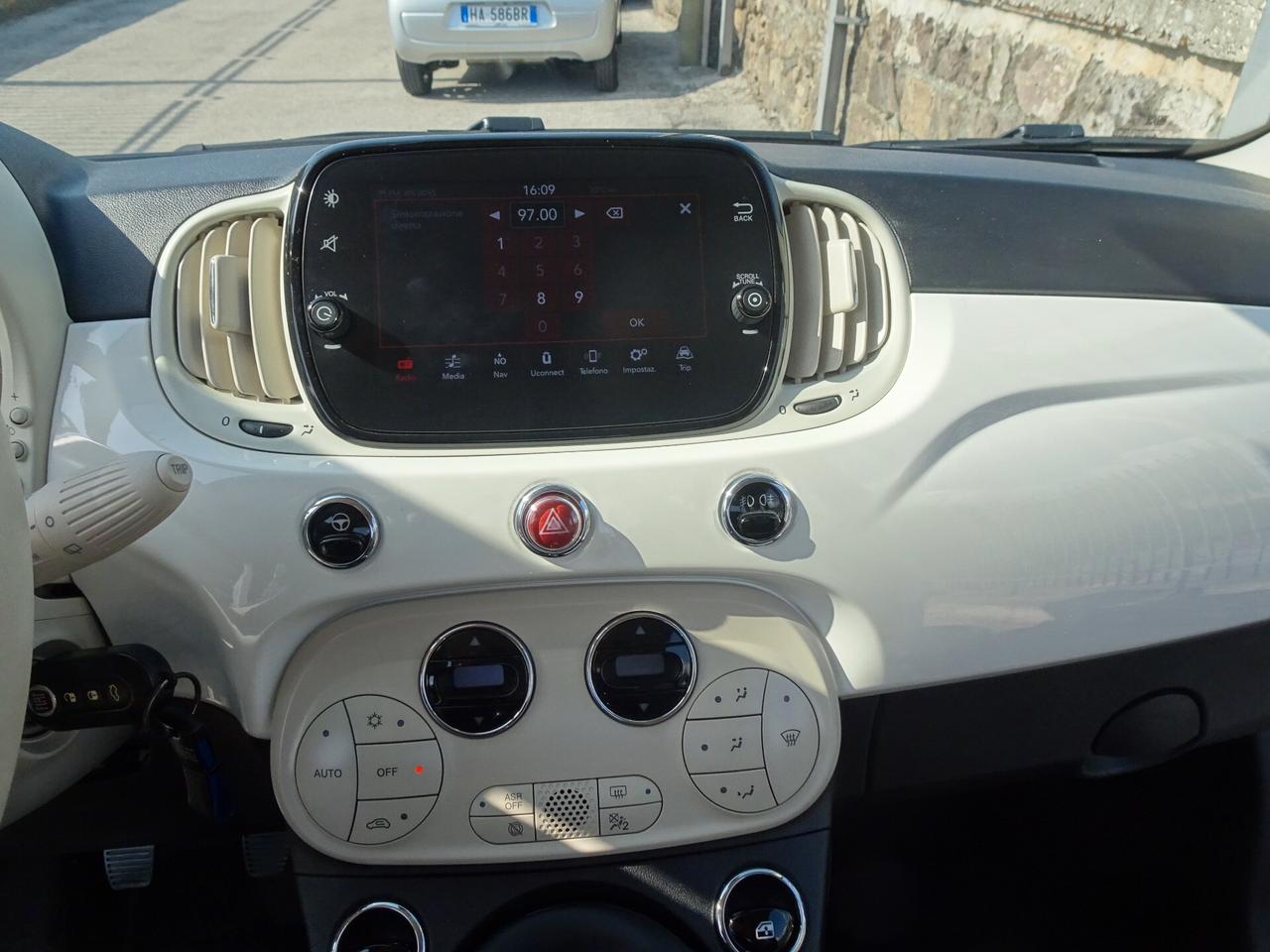 Fiat 500 MODELLO LOUNGE