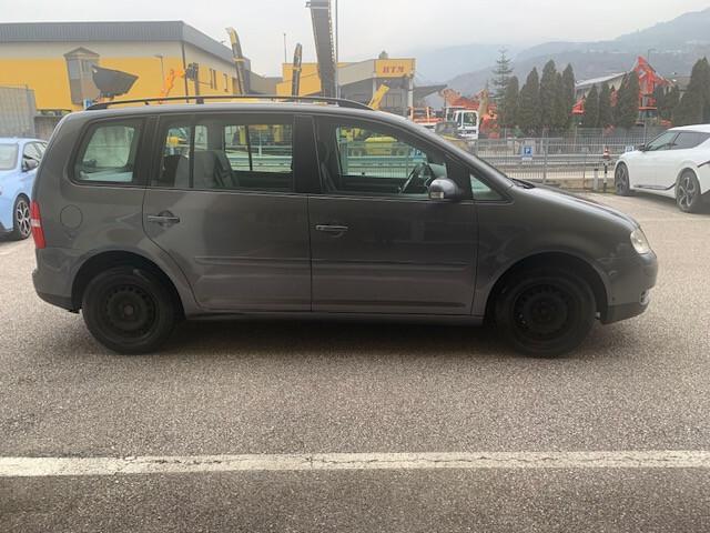 VW Touran - Trendline 1.9 TDI