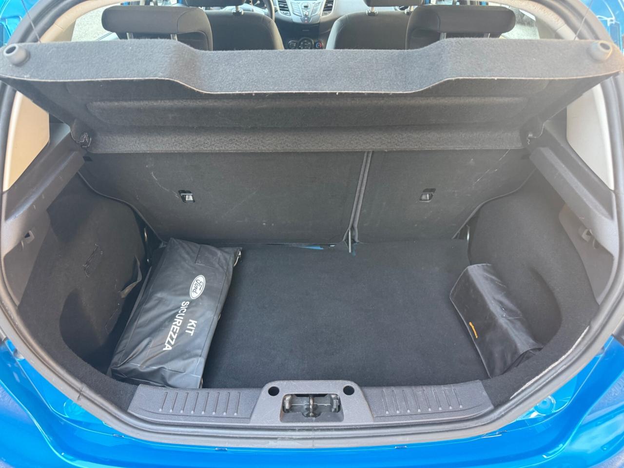 Ford Fiesta 1.4 5p. Bz.- GPL Titanium