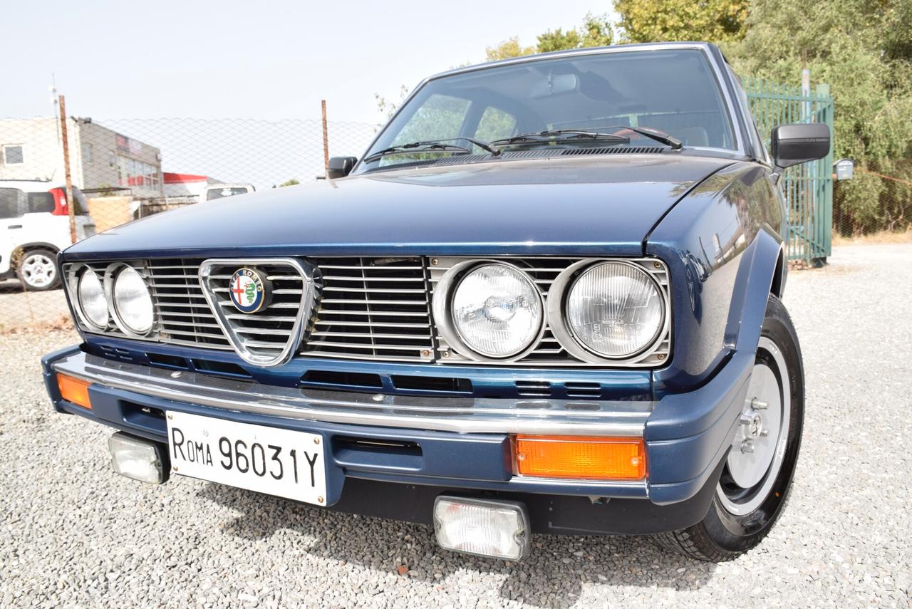 Alfa Romeo Alfetta ALFAROMEO 2.0 INIEZIONE ISCRITTA ASI PRONTA TARGA ORO