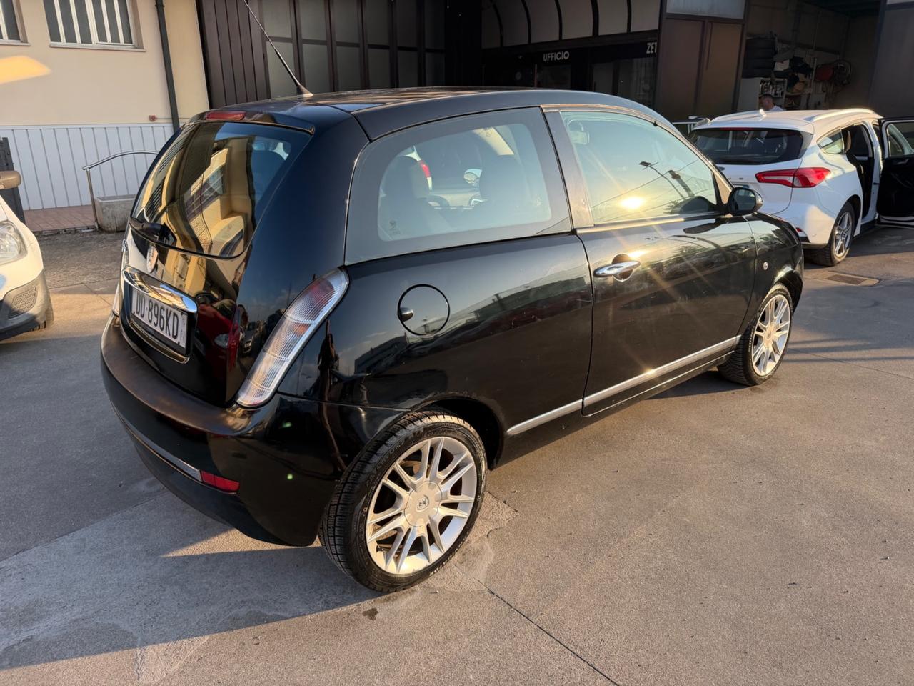 Lancia Ypsilon 1.2 Oro Giallo