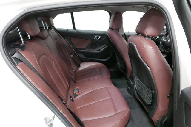 BMW 118 i 5p. Advantage Autom.