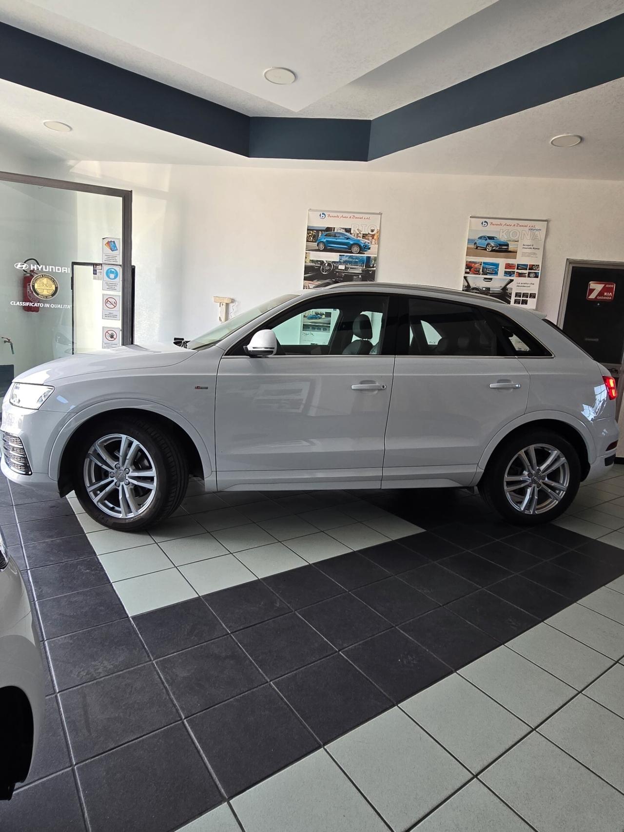 Audi Q3 2.0 TDI 150 CV S tronic S line