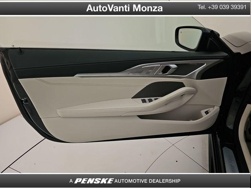 BMW Serie 8 840i xDrive Cabrio