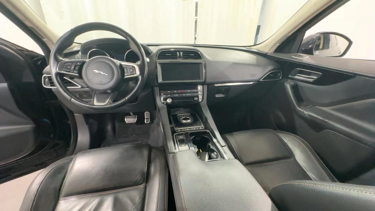 Jaguar F-Pace 2.0 D 180 CV AWD aut. Prestige