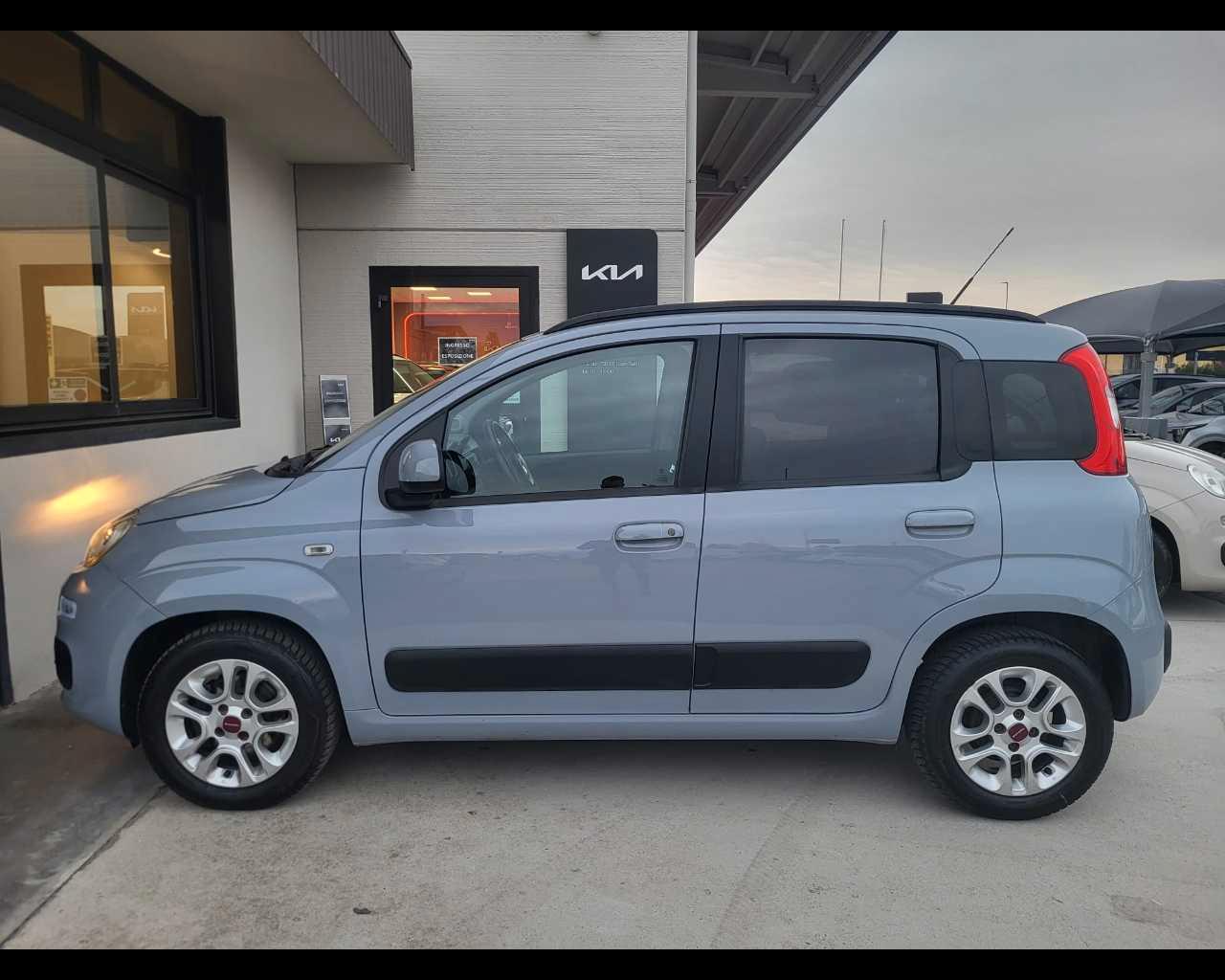 FIAT Panda III 2016 - Panda 1.2 Lounge easypower Gpl 69cv