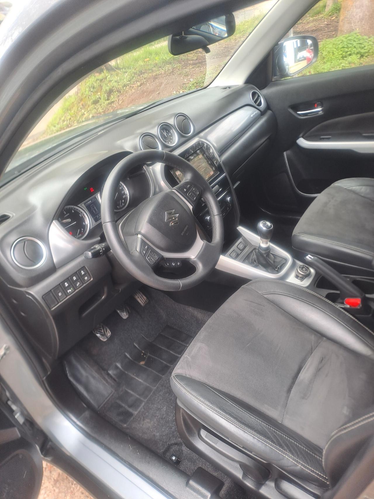 Suzuki Vitara 1.6 DDiS 4WD AllGrip DCT V-Top