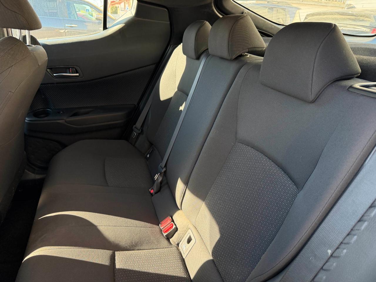 Toyota C-HR 1.8 Hybrid E-CVT Active NEOPATENTATI