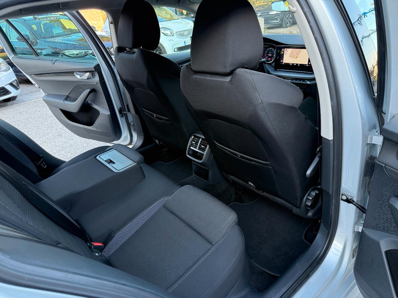 "DA VETRINA " Skoda Octavia 2.0 TDI 150 CV DSG Style