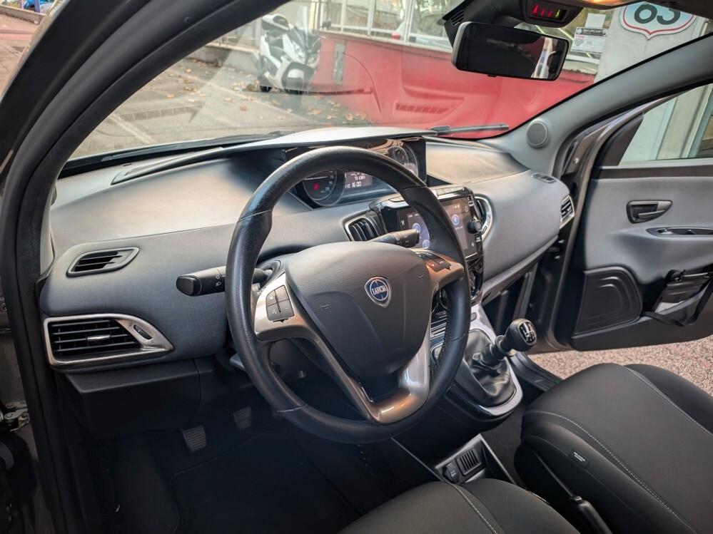 Lancia Ypsilon 1.0 Hybrid UNIPRO' SENZA VINCOLI DI FINANZIAMENTO