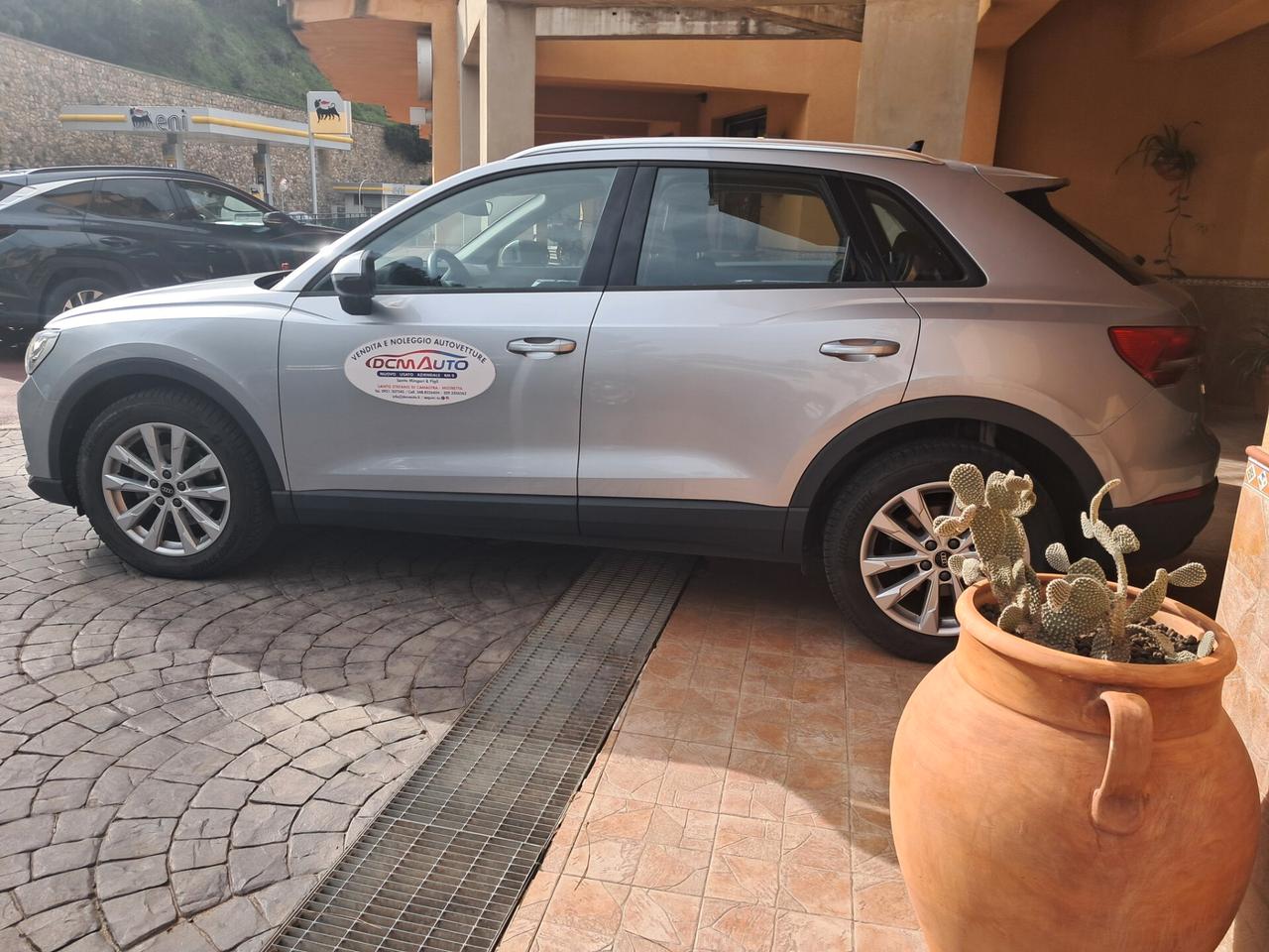 Audi Q3 35 TDI S tronic Business