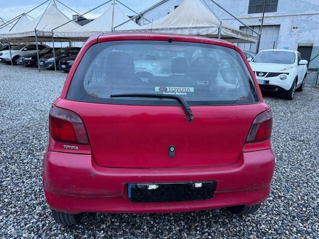 Toyota Yaris 1.0i 16V cat 3 porte Sol