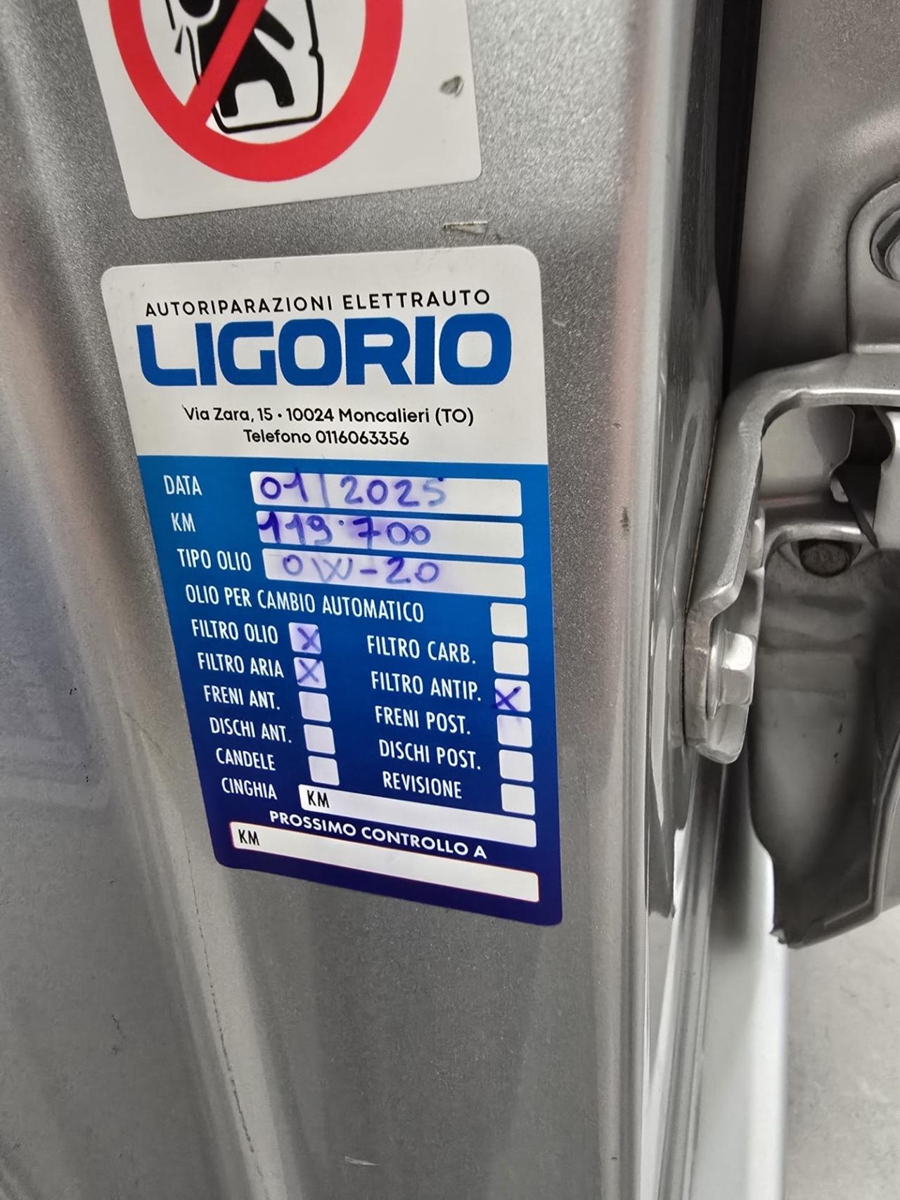 Toyota Yaris 1.5 Hybrid 75cv 2016 km 120000