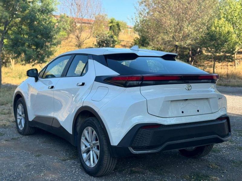 Toyota C-HR 1.8“NEW MODEL KM ZERO“