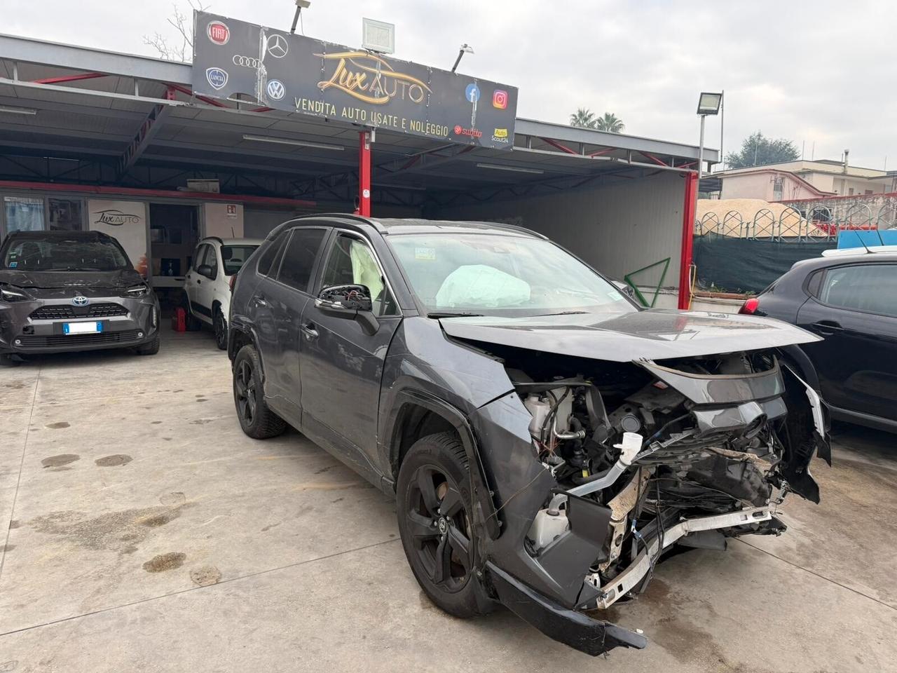 Toyota RAV 4 2.5 sinistrato - 2019