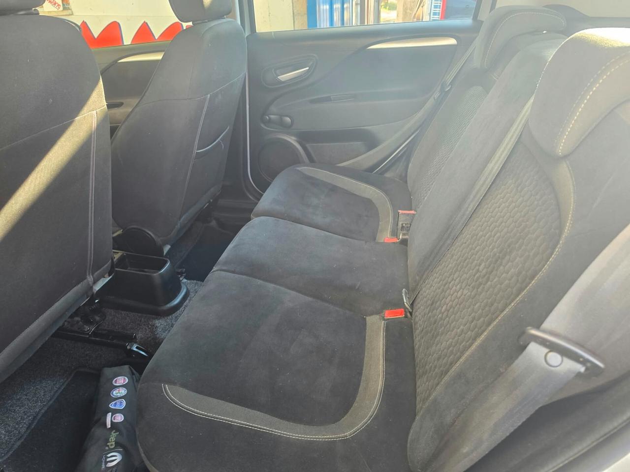 Fiat Punto 1.2 8V 5 porte Lounge rate da 99,00