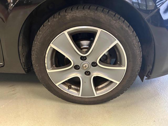 RENAULT Clio 1.2 75CV 5 porte Costume National