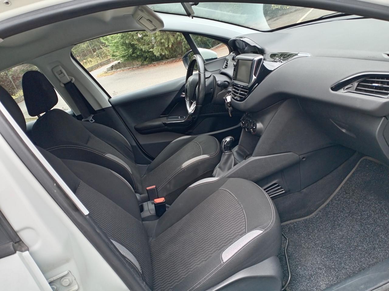 Peugeot 208 BlueHDi 75 5 porte Allure