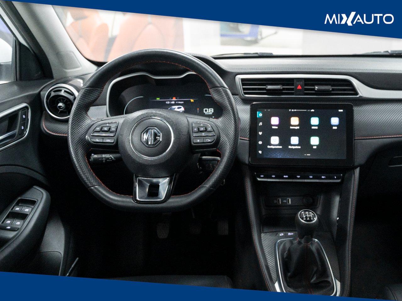 Mg ZS 1.5L 5MT Luxury