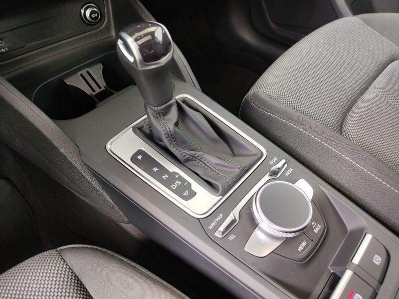 Audi Q2 Q2 30 TDI S tronic Tetto apribile tua da 299,00 al mese