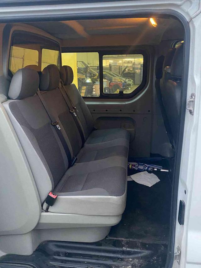 OPEL VIVARO VAN 2.5 CDTI 6 POSTI GANCIO TRAINO