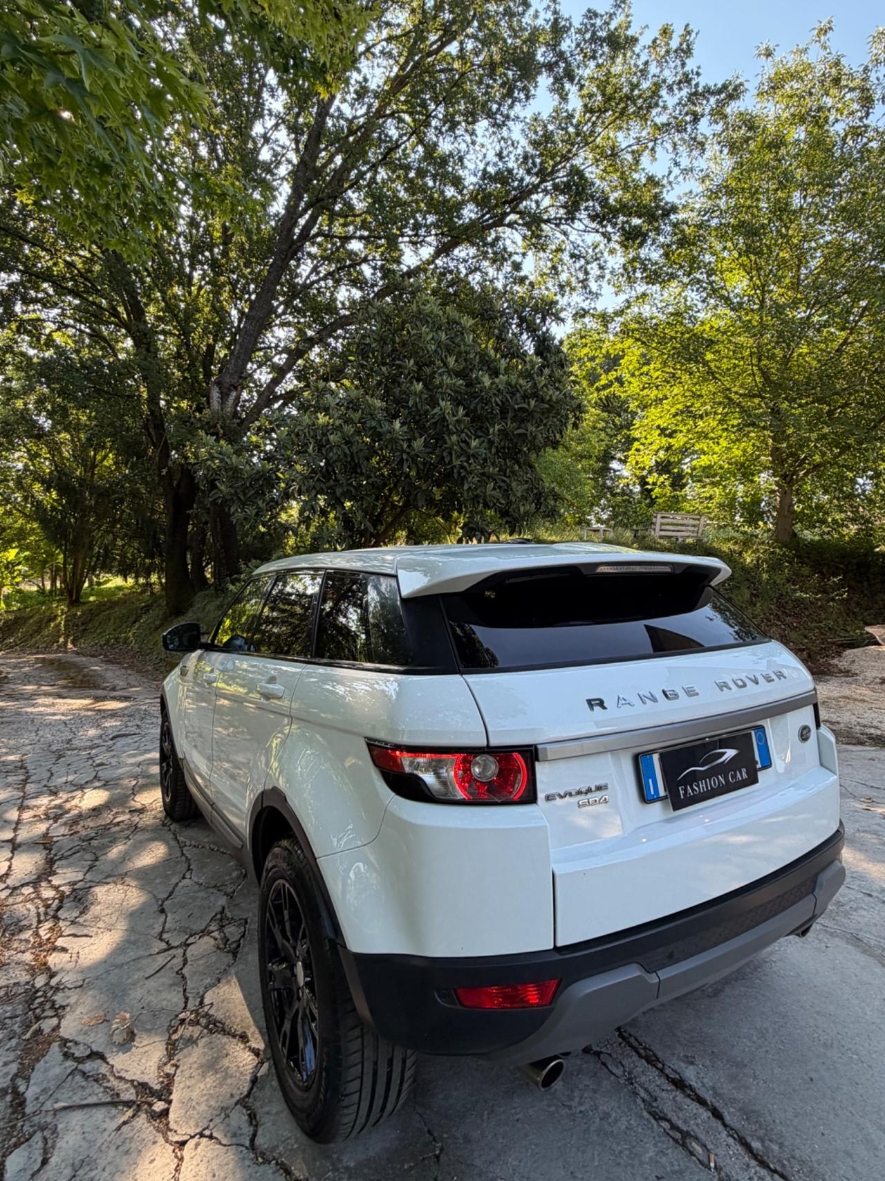 Land Rover Range Evoque 2.2 TD4 5p. Dynamic