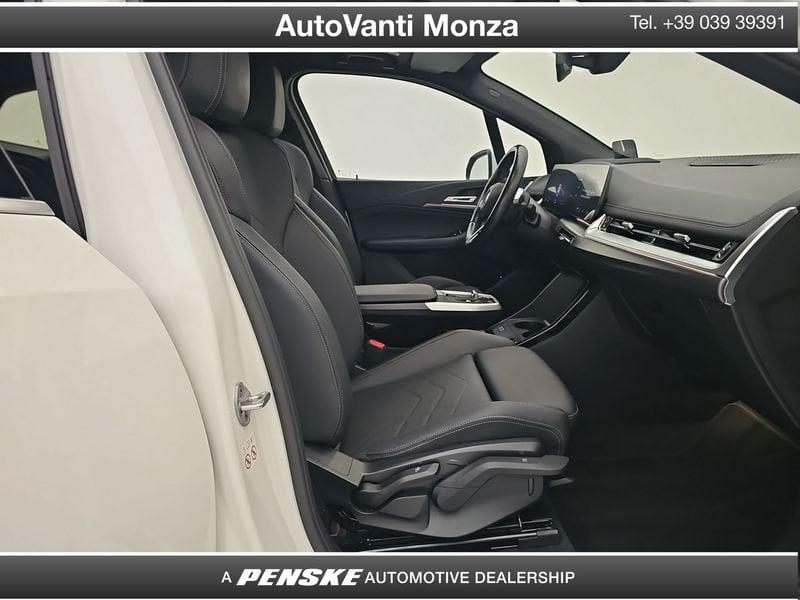 BMW Serie 2 Active Tourer 220i Active Tourer mhev 48V Msport auto