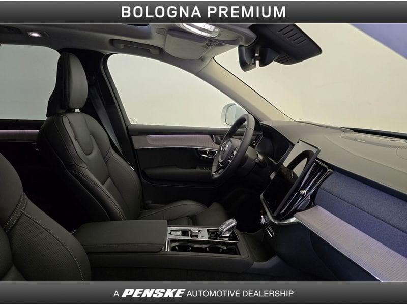 Volvo XC90 B5 AWD automatico 7 posti Ultra Bright