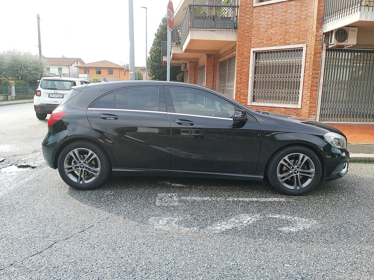 Mercedes-Benz A 180 Premium A 180 CDI Blue EFFICIENCY