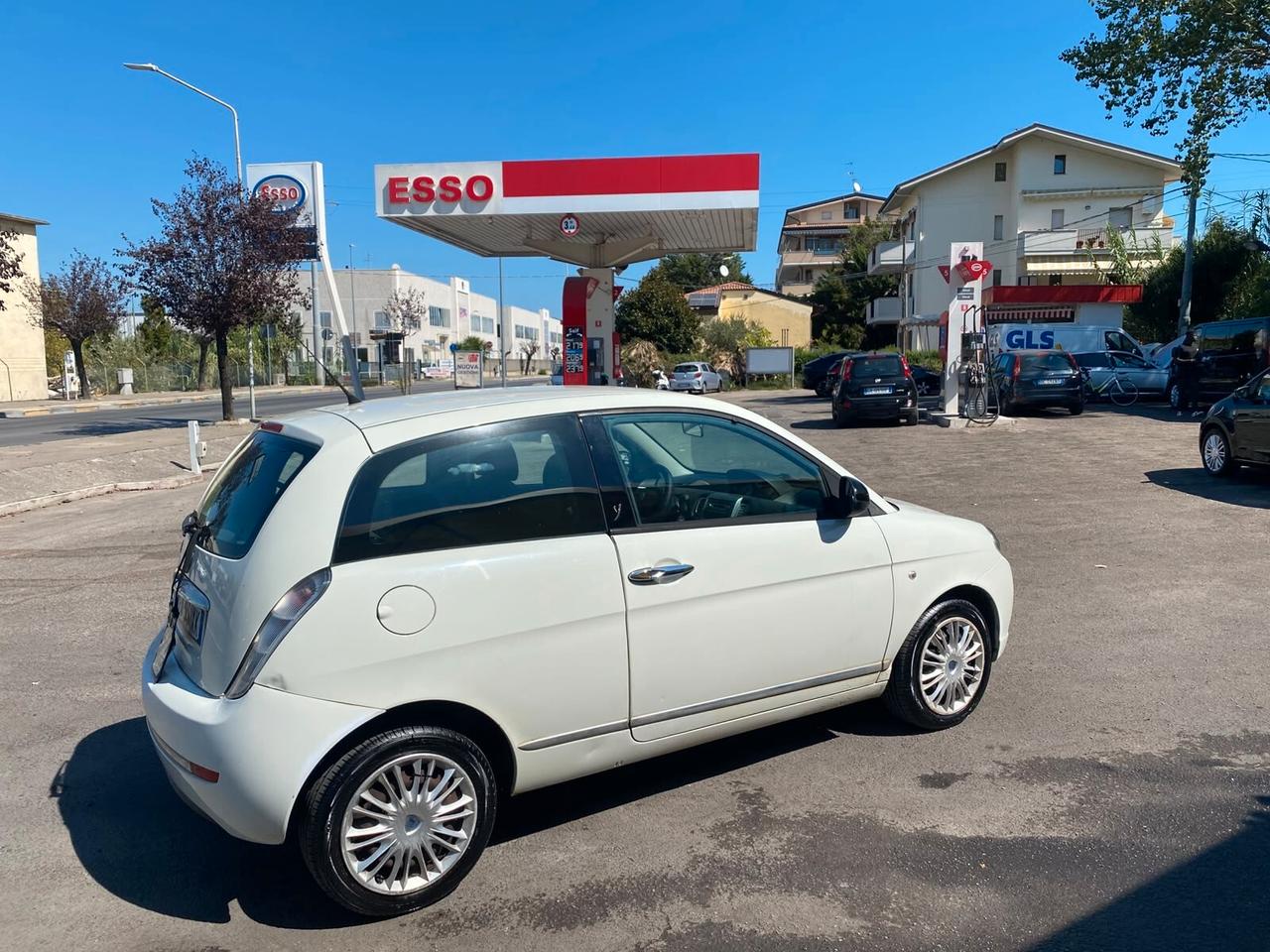 Lancia Ypsilon 1.2 69 CV Platinum